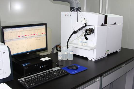 H:\616\食品安全宣传资料(我们所)\门户网站宣传\13日\理化实验室\ICP和ICPMS展板2\ICP及ICP-MS\IMG_0858.JPG